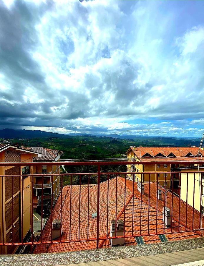Appartamento Al Centro Storico Di San Marino Exterior photo